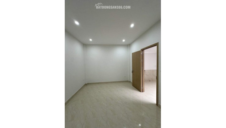 BÁN NHÀ THÔNG HÀO NAM 41m2 x 4T, NGÕ THÔNG RỘNG, KINH DOANH, CHO THUÊ DÒNG TIỀN, hơn 9 tỷ